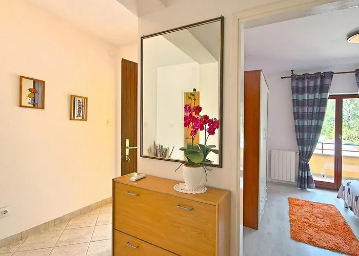 Petra 1 Apartment Kirmenjak